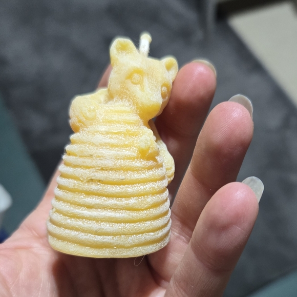 Pure Beeswax Candle - Picture 1 of 3